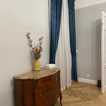 Old Town Apartment, Stanislawa Moniuszki 12 Flat 5a 라돔